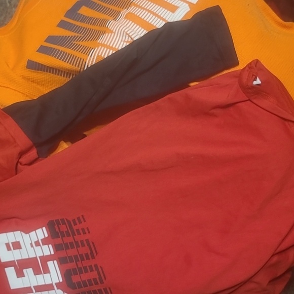 🚚📦 Ready to ship BOY'S BOX! Size large Nike & Under Armour! - Picture 4 of 6